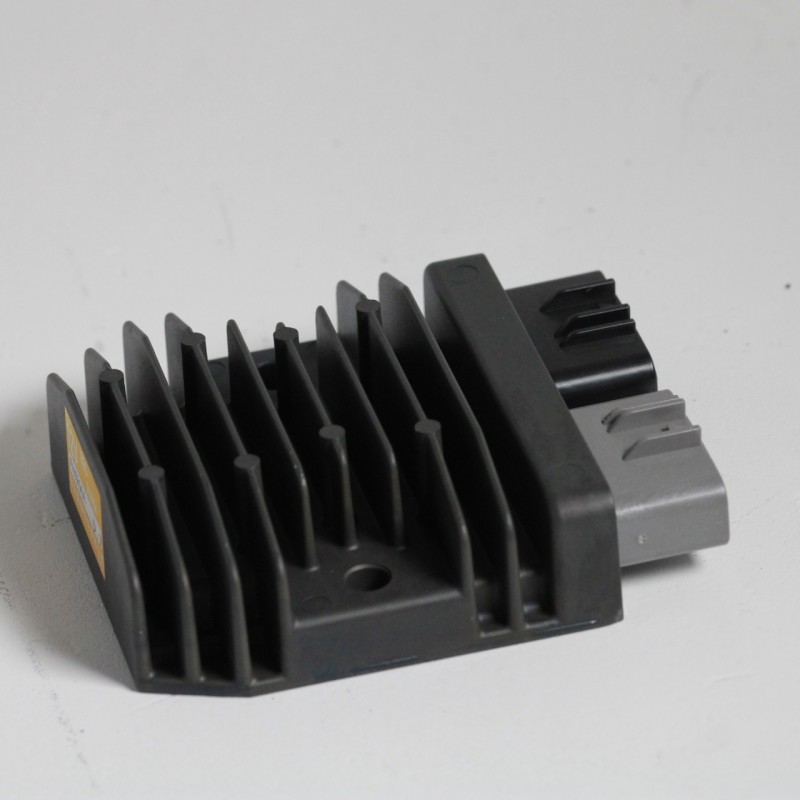 Régulateur Redresseur De Tension Pour Moto TGB Blade 250 à 1000 - Modèles 250, 325, 425, 525, 550 EFI, 600 LTX, 1000 IRS LT
