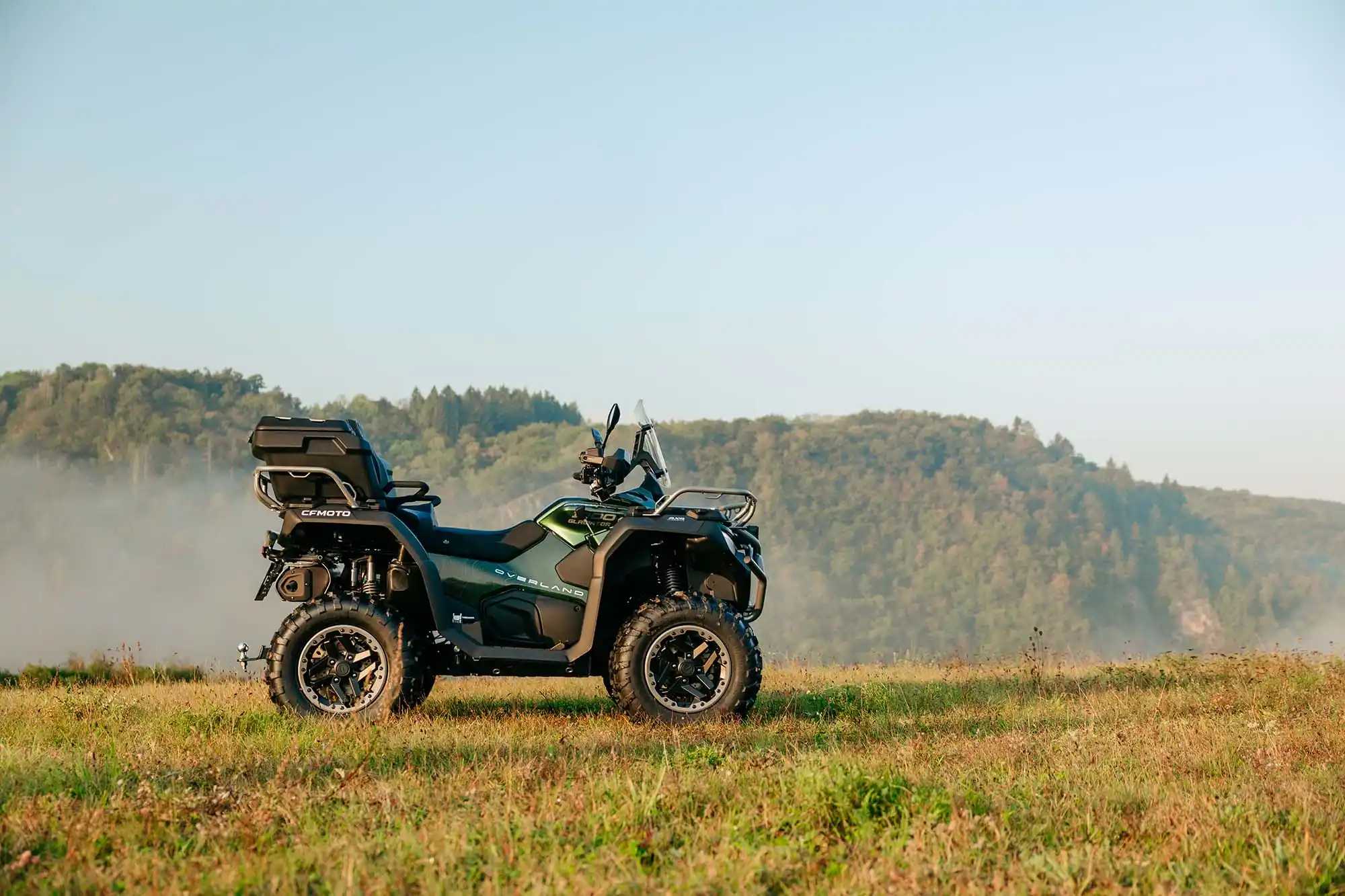 Quad CFMOTO CFORCE 1000 R Overland - détail face avant avec éclairage Full LED
