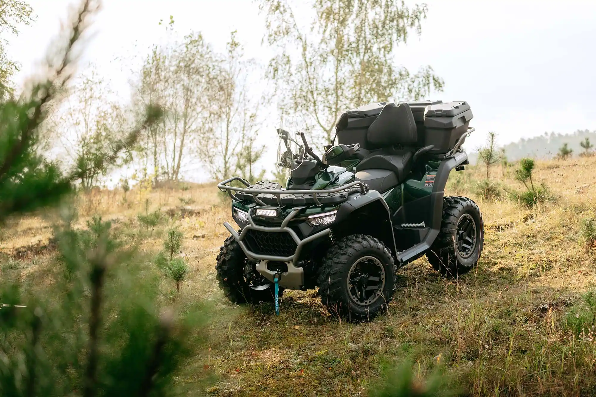 Moteur V-twin 963 cc SOHC du quad CFMOTO CFORCE 1000 R Overland - 85 CV pour travail intensif et remorquage