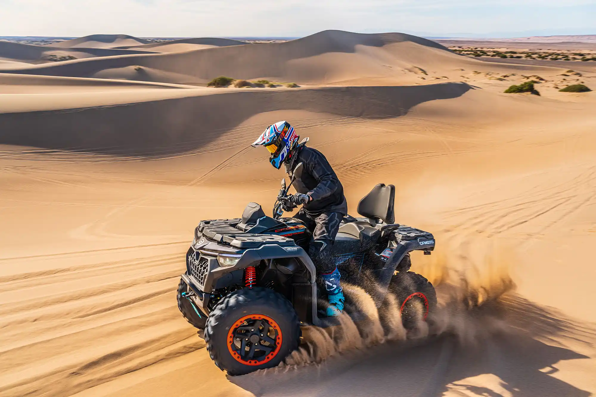 Quad CFMOTO CFORCE 1000 Black Line détail design noir mat signature