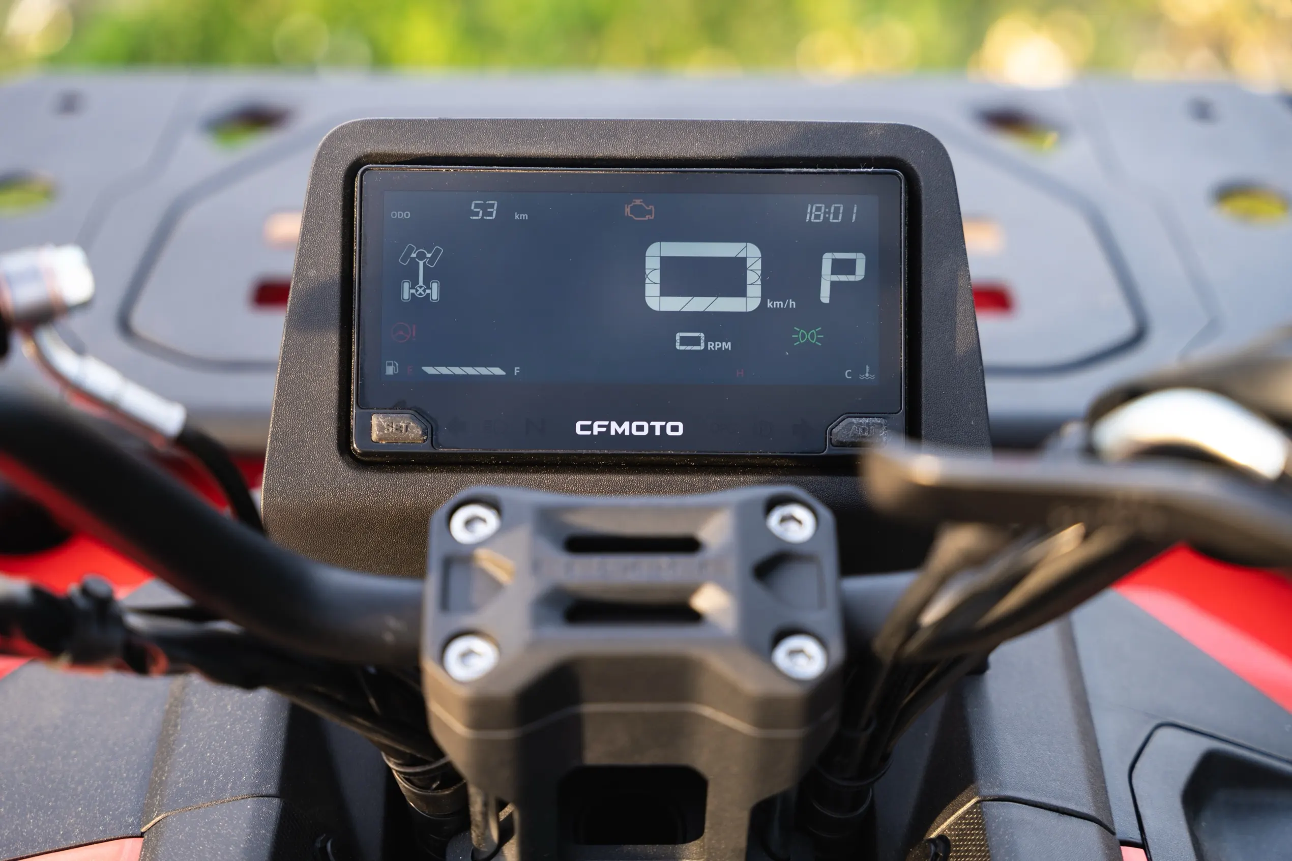 Capacité de charge renforcée du quad CFMOTO CFORCE C5 Long - porte-bagages acier 40 kg AV et 80 kg AR pour usage biplace