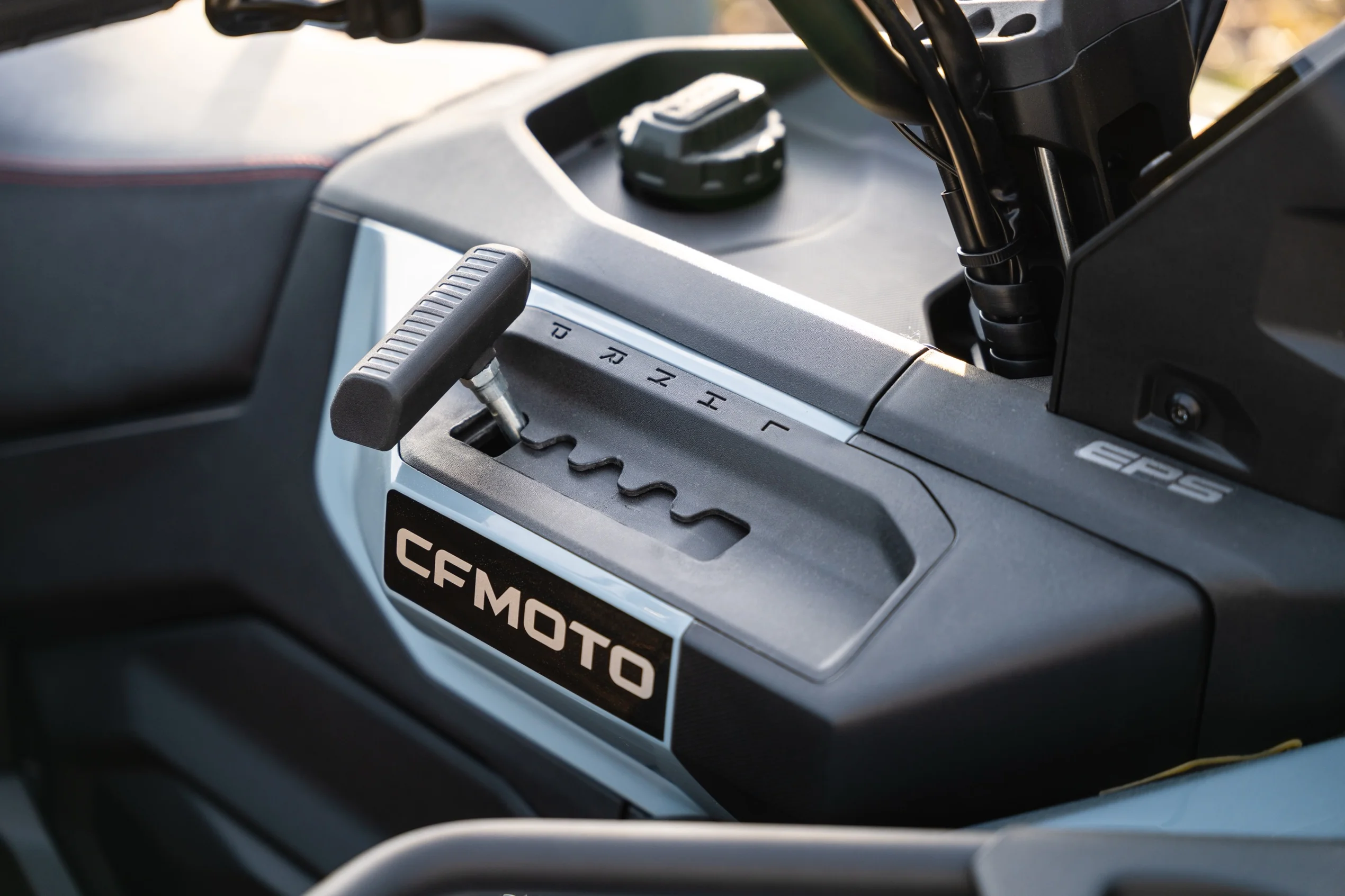 Boule d'attelage et prise remorque du quad CFMOTO CFORCE C5 EPS pour usage exploitation agricole