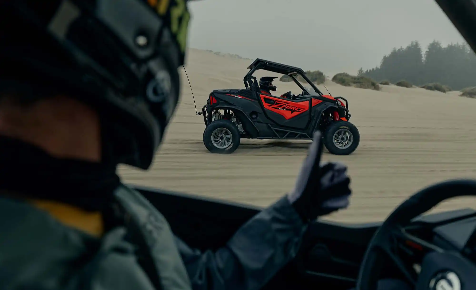 Buggy SSV CFMOTO ZFORCE 950 Sport - vue 3/4 avant Rouge Magma side-by-side V-twin 963 cc 85 CV