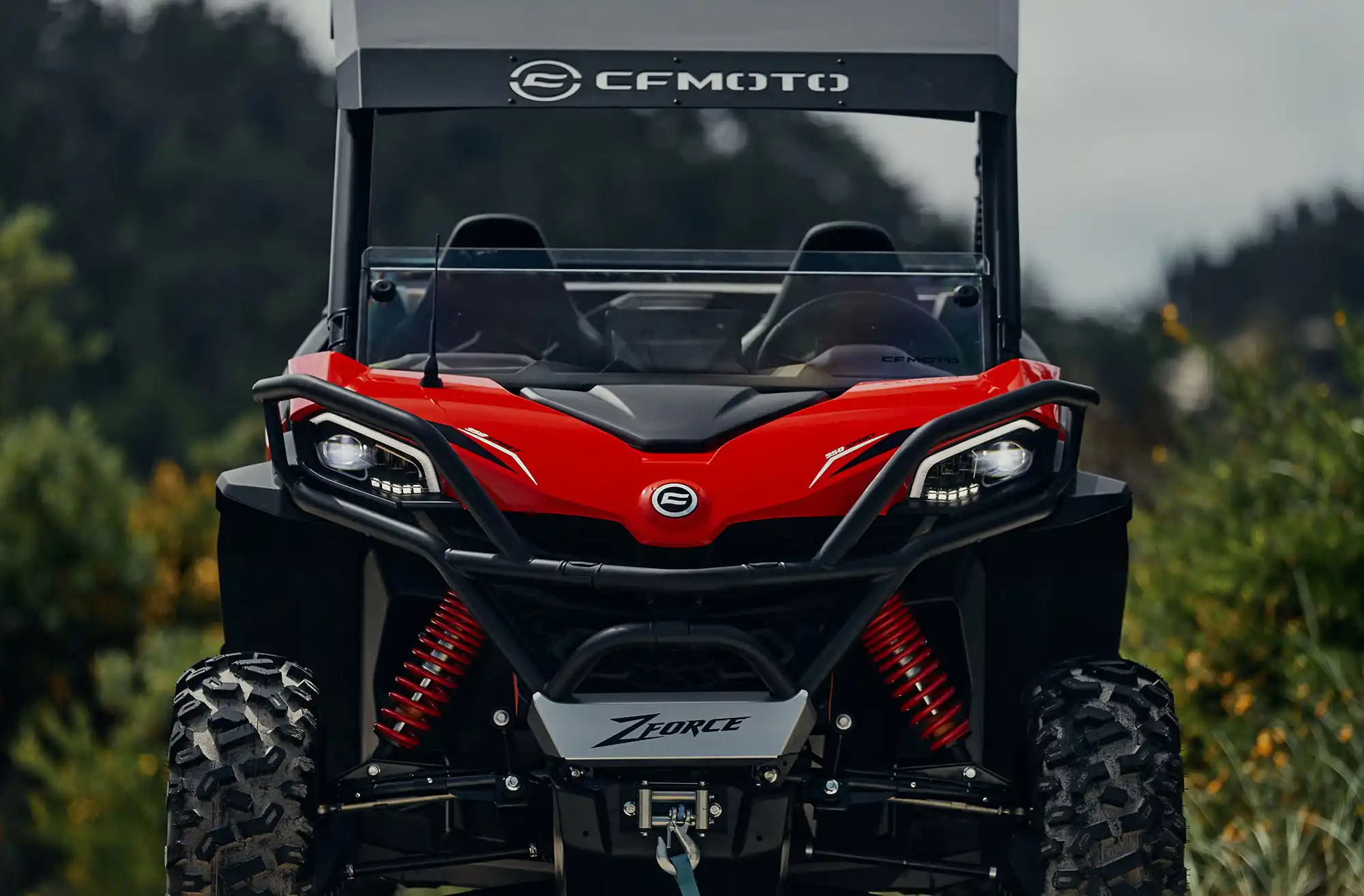 Buggy SSV CFMOTO ZFORCE 950 Sport - vue de profil châssis long 2 286 mm + garde au sol 305 mm