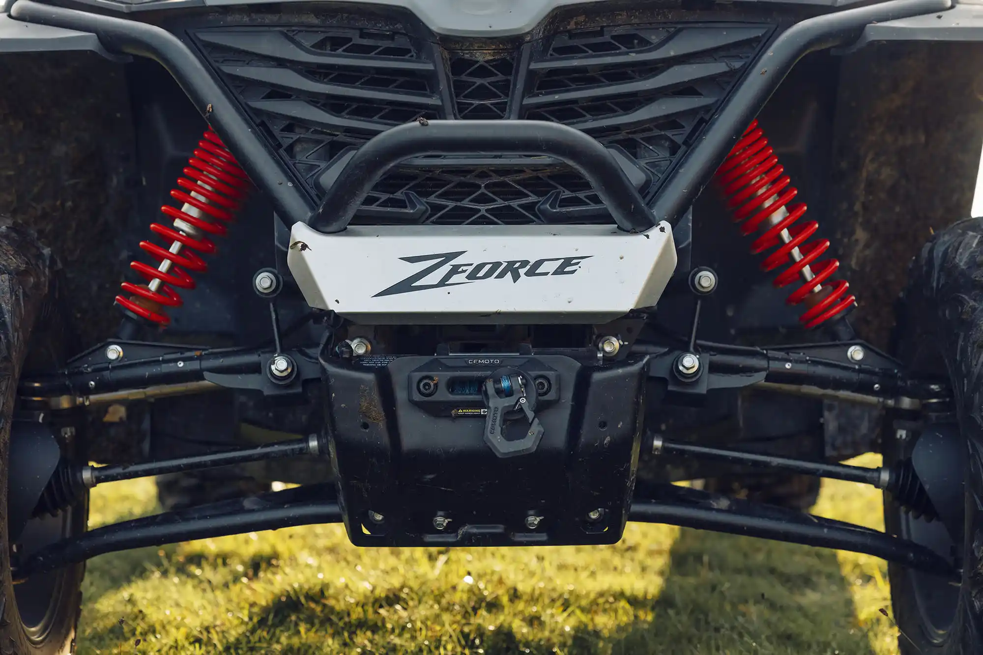 Buggy SSV CFMOTO ZFORCE 950 Sport - habitacle 2 places côte à côte avec écran LCD 5 pouces couleur